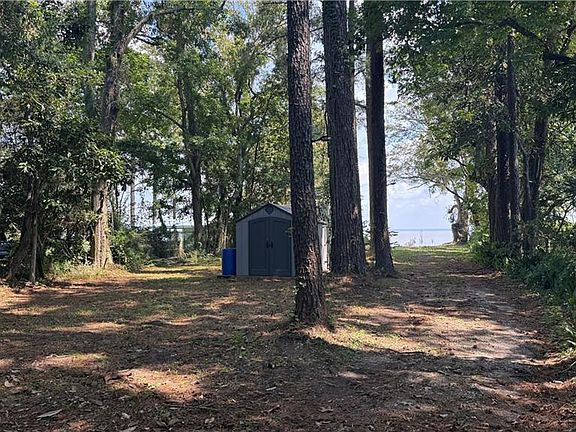 5th image of 3973 Bay Front Rd
