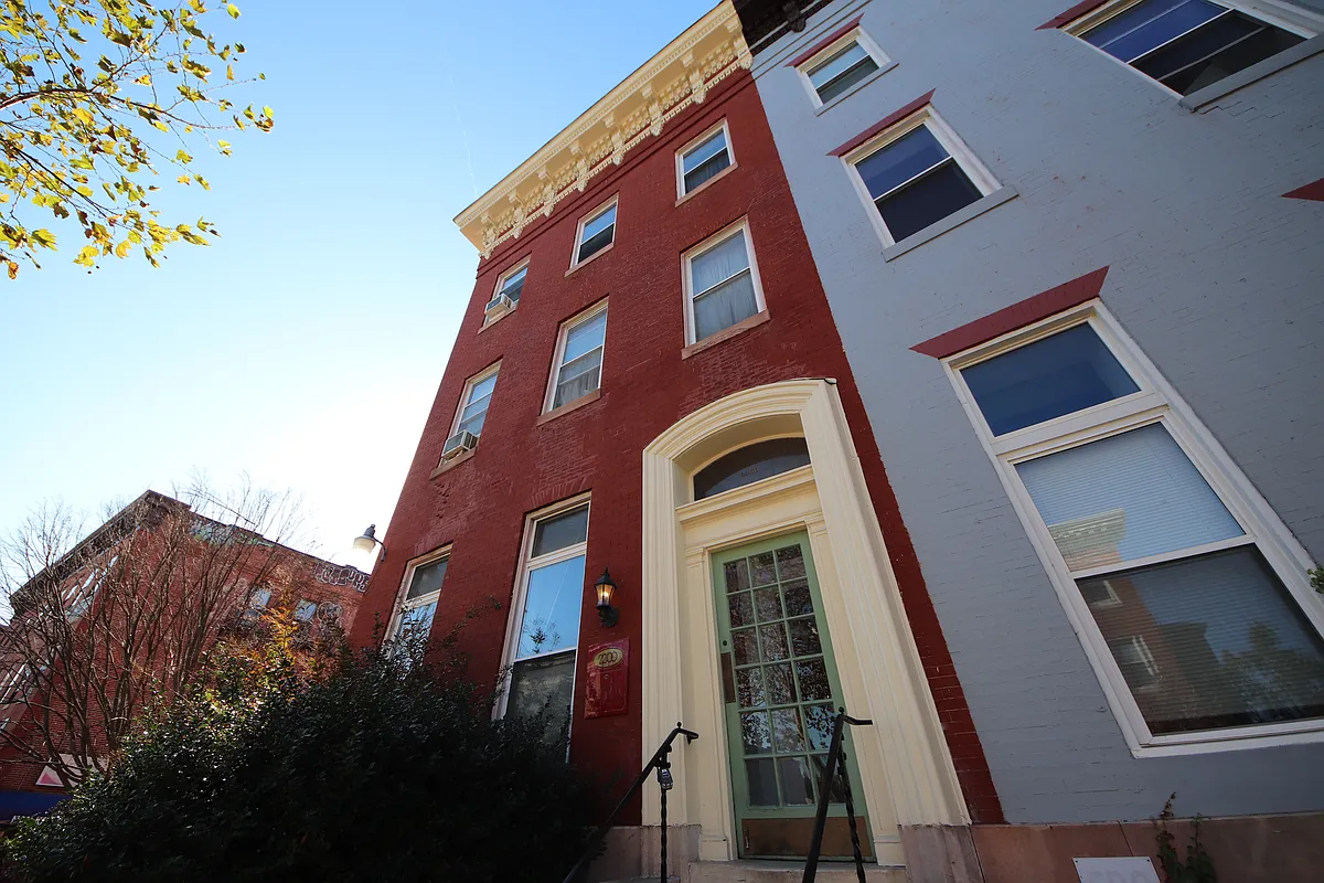Building Photo - 2200 Maryland Ave #C2