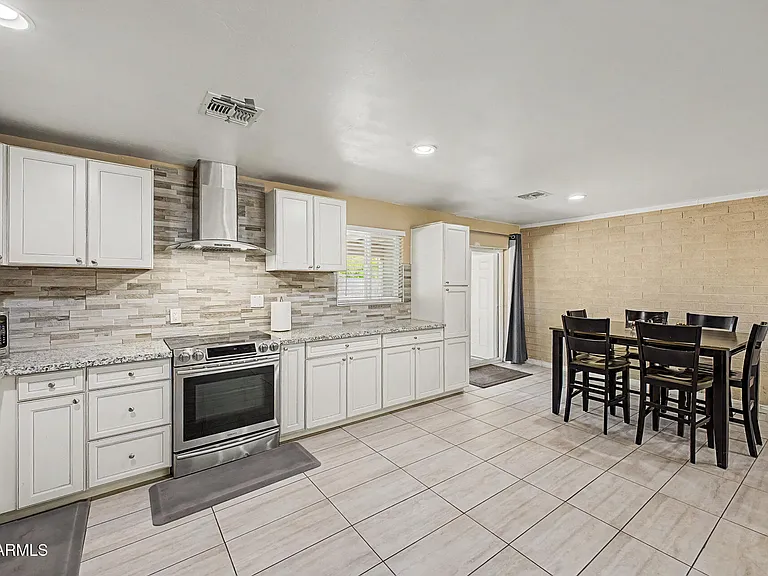 515 E Vista Del Cerro Dr — Photo 11
