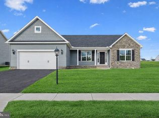 1938 Mandarin #247, Chambersburg, PA 17201