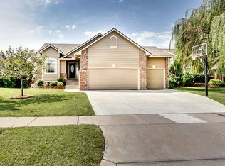 4422 E Falcon St, Wichita, KS 67220