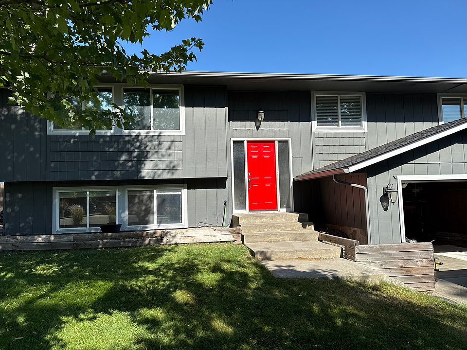 1st image of 12 N Garry Dr