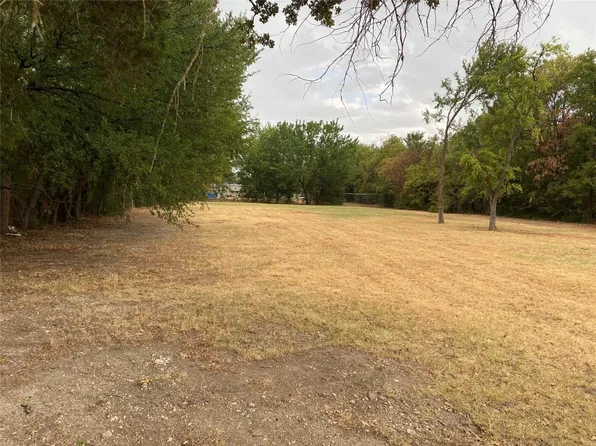 2505 Picadilly Blvd, Mesquite, TX 75149