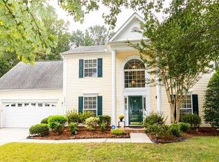 1020 Kerry Greens Dr, Matthews, NC 28104