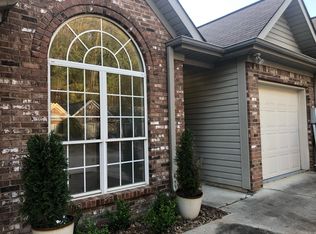 417 Mid Ridge Ln, Pelham, AL 35124