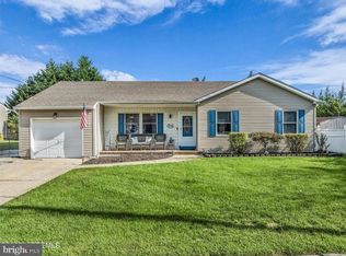 910 Alpine St, Forked River, NJ 08731