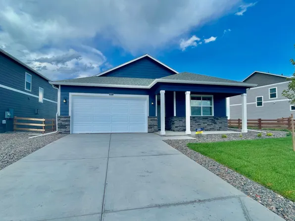 6051 Holstein Dr, Windsor, CO 80528