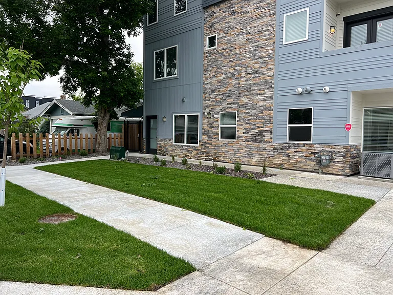 1518 Ingalls St — Photo 3