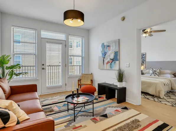 3000 Vanderbilt Pl APT 322, Nashville, TN 37212