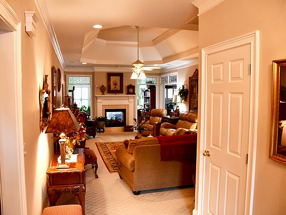 3rd image of 460 Coalville Dr
