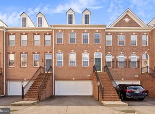 2470 Silk Ct, Oak Hill, VA 20171