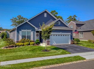 112 Edenton Dr, Barnegat, NJ 08005