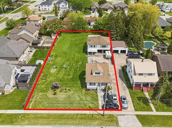 224 Lesperance Rd #222, Tecumseh, ON N8N 1W3