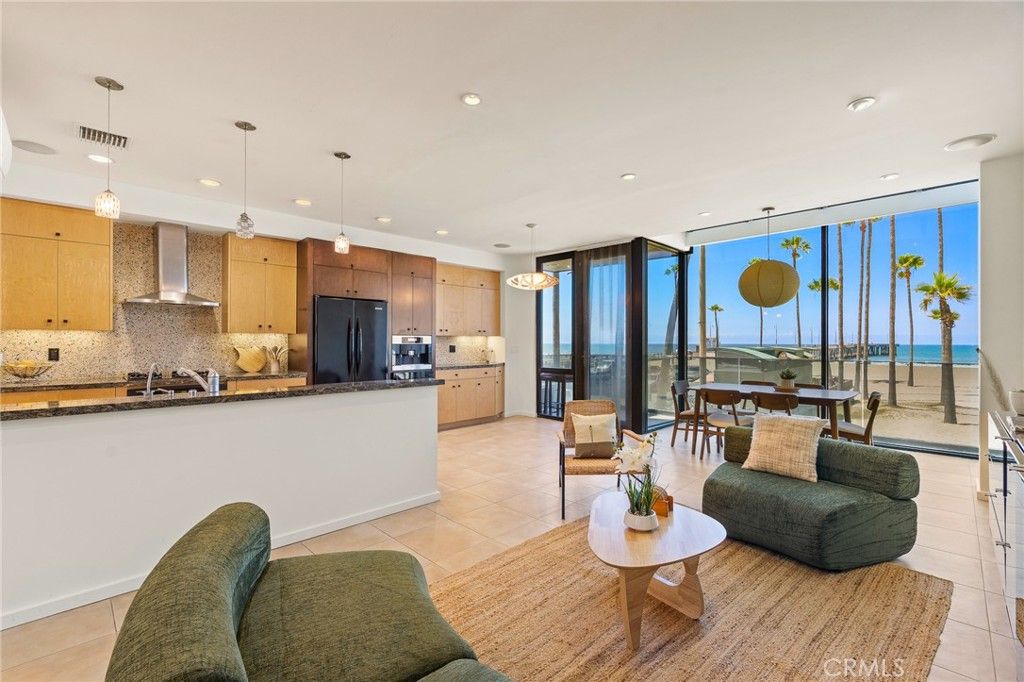 3009 Ocean Front Walk, Venice, CA - View 3
