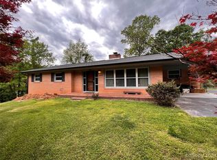 3842 Laurel Heights Dr, Morganton, NC 28655