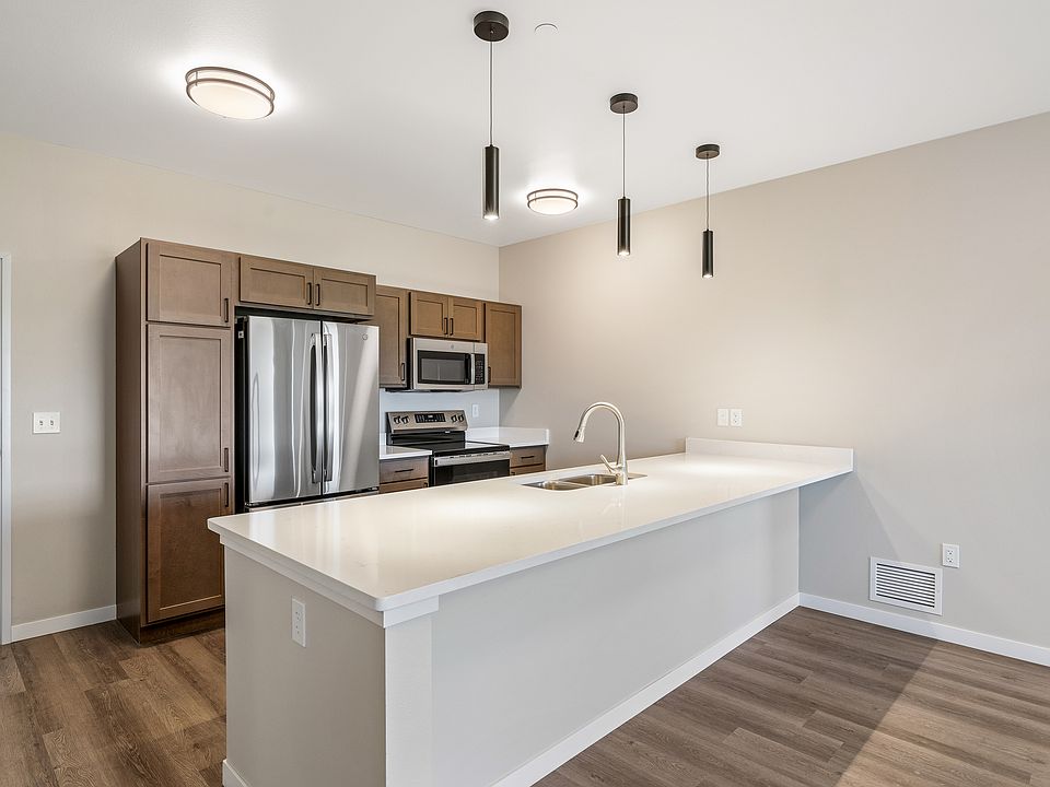 1st image of 4908 5th St #102