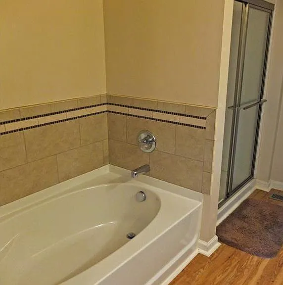 3 Shady Pines Ave — Photo 28
