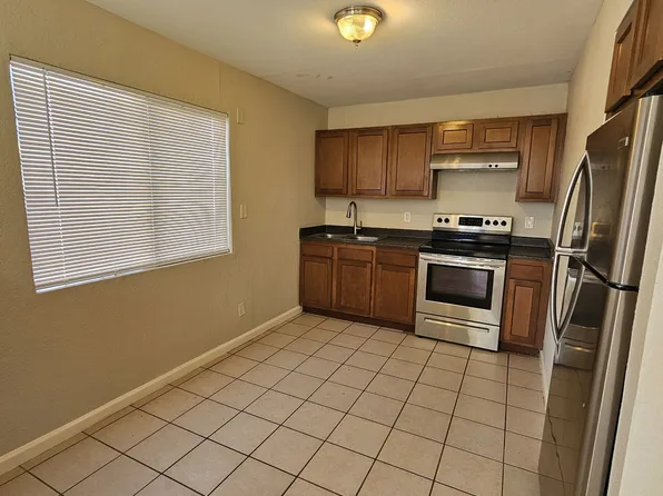 1441 S 14th Ave APT 4, Phoenix, AZ 85007