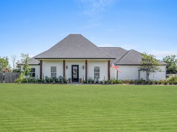 4506 Wilshire Ln, Sulphur, LA 70665