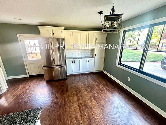 5th image of 7812 W 59th Ter