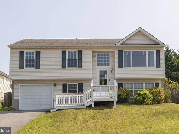 110 Hill Valley Dr, Winchester, VA 22602