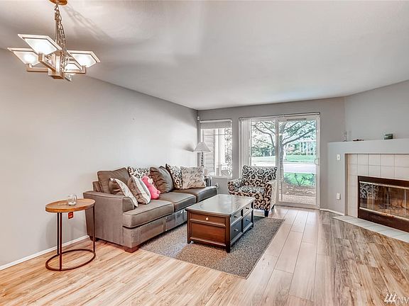 4th image of 23303 54th Ave S Unit 1-3
