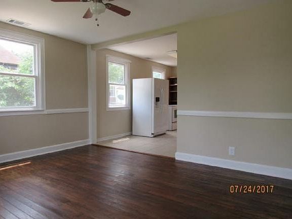 2nd image of 1505 Pineola Ave