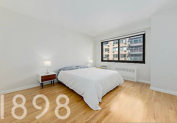 5th image of 135 W 96th St #8B8