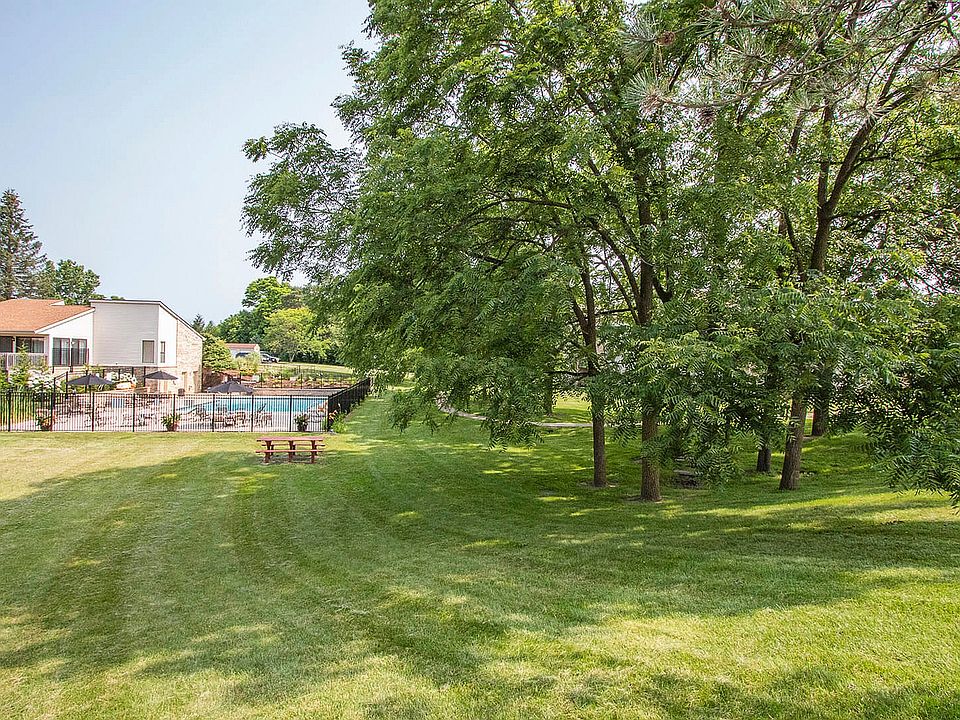 Benson Hills Apartments