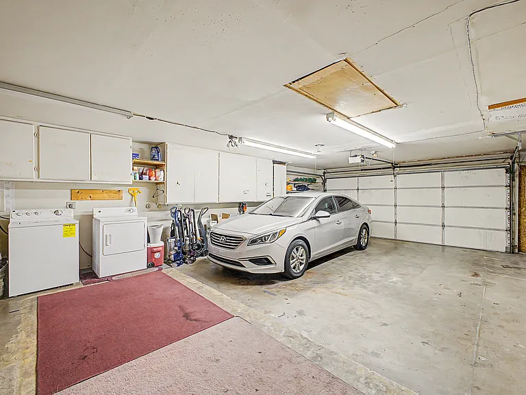 13832 N 17th Ave — Photo 33