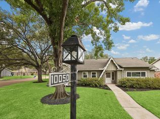 10050 Locke Ln, Houston, TX 77042