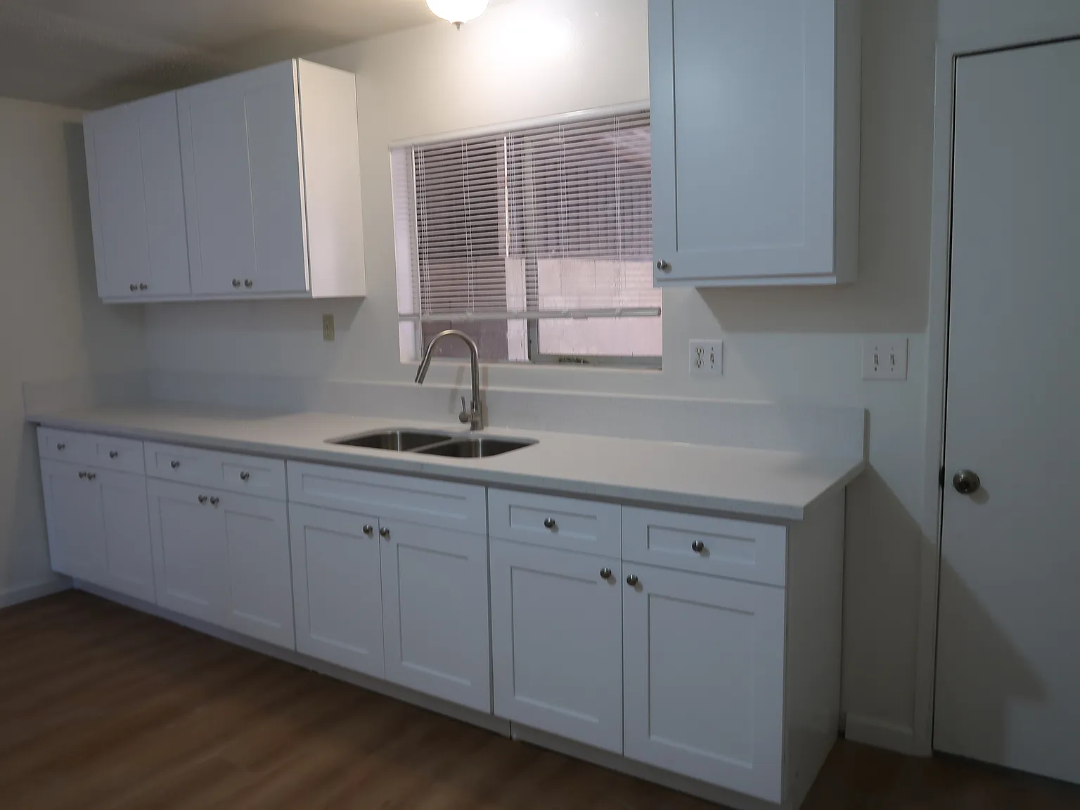 2 bed, $2,400 — Photo 3
