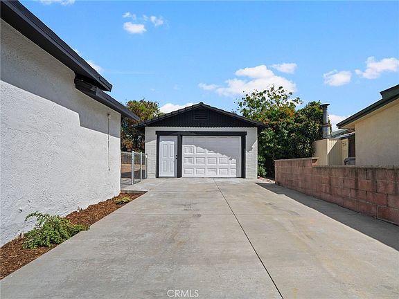 4th image of 7121 Vine St