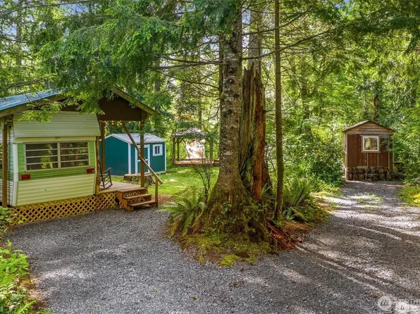 137 Paradise Drive, Ashford, WA 98304