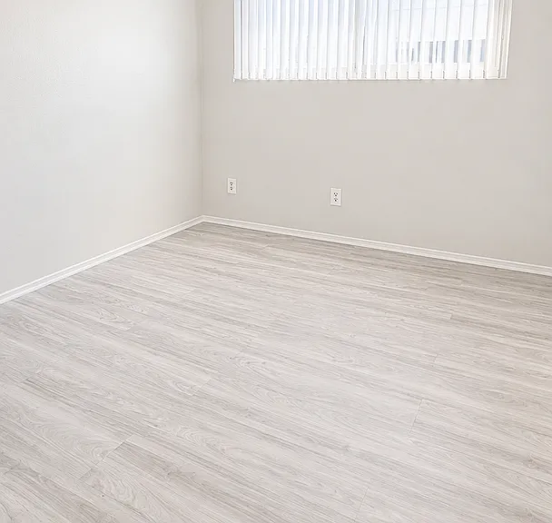 10059 Pinewood Ave — Photo 18