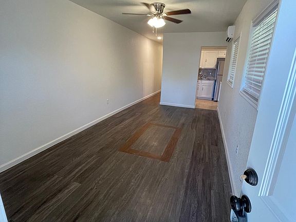 2nd image of 1606 W Hollywood Ave
