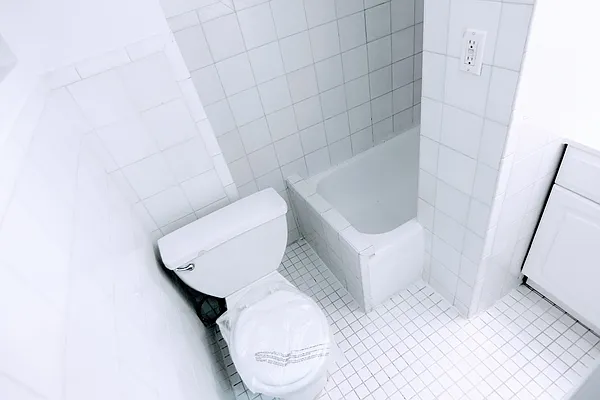 Rented by GPA Realty | media 32