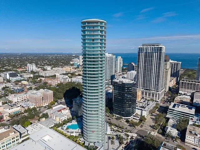 400 Central Ave #3901