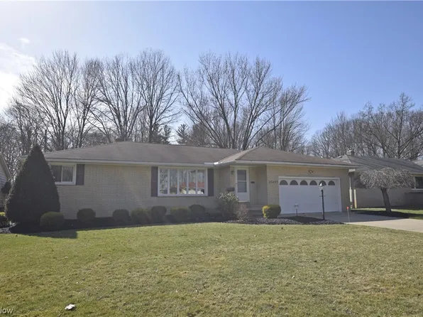 13427 Mohawk Trl, Middleburg Heights, OH 44130
