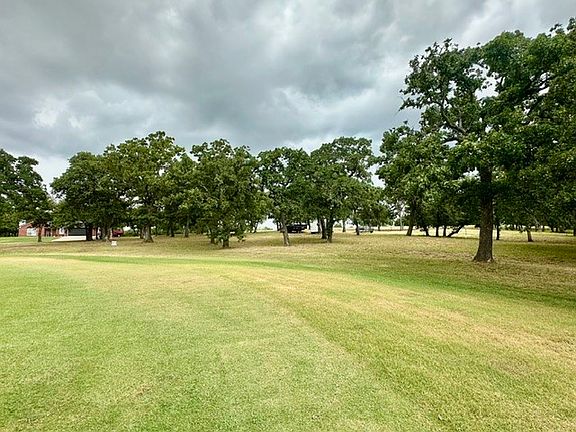 4th image of 108 Country Club Dr