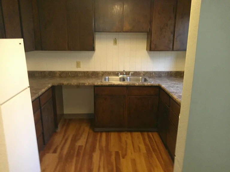 102 Garfield St #21 — Photo 5
