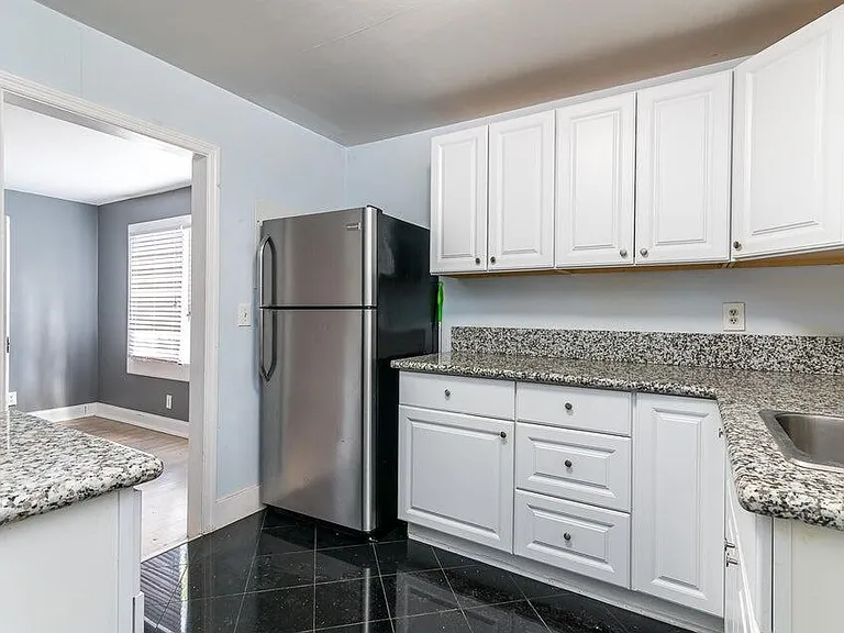 120 NE 1st Ave #5 — Photo 7