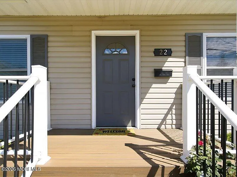 22 Carpenter St — Photo 3