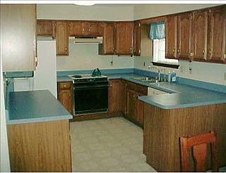 3rd image of 537 Greenwood Dr