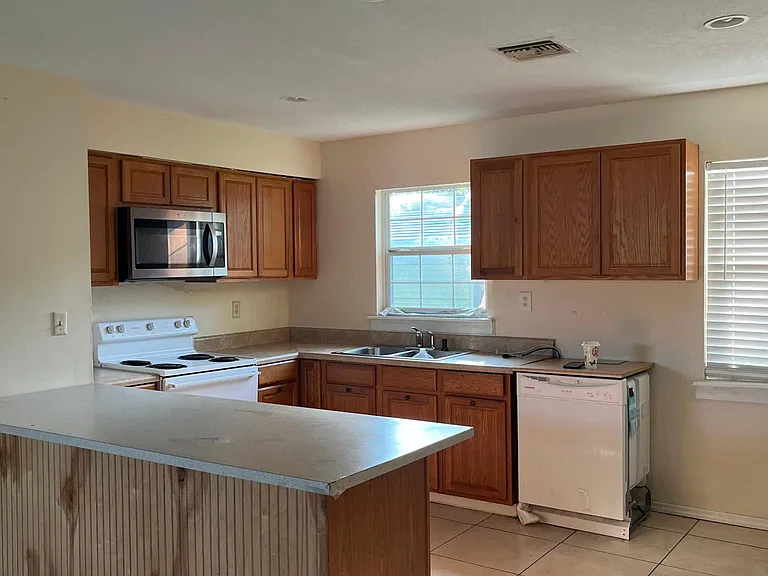 4221 Anthony Ln — Photo 1
