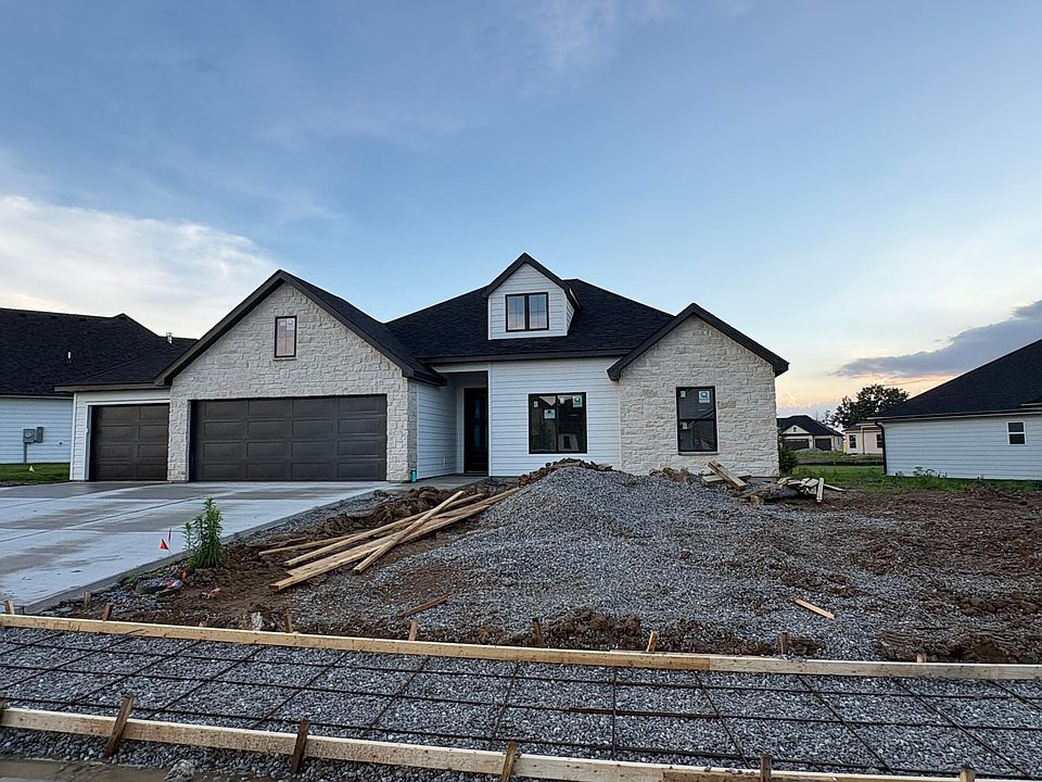 2nd image of 2806 Misty Flower Dr