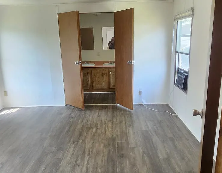 8364 Cedar St — Photo 62