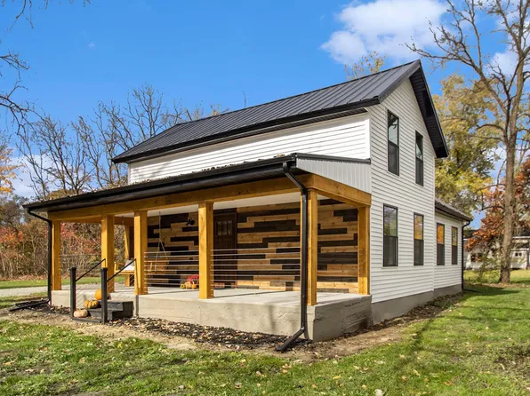 803 N Division St, Bristol, IN 46507