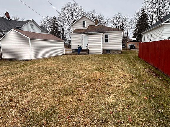 3rd image of 414 S Jackson St