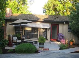 819 S Oak Park St, Visalia, CA 93277